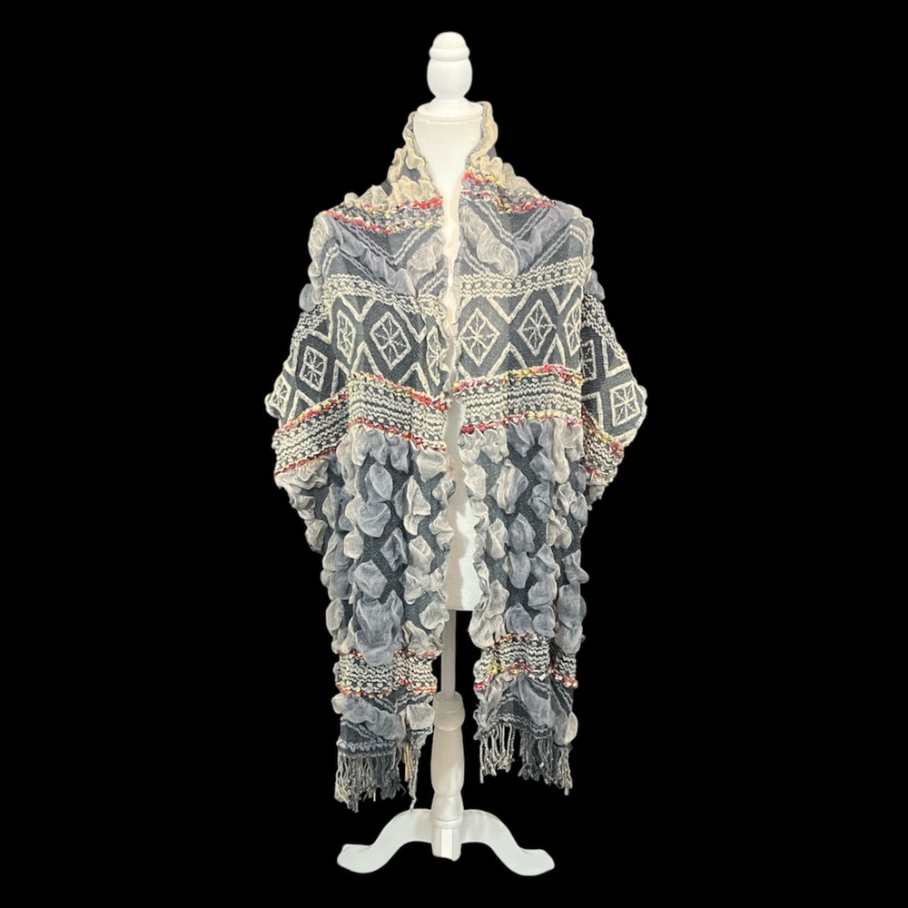 Boho Geometric Ruffle Scarf Womens OS Gray Fringe Knit Hippie Grunge